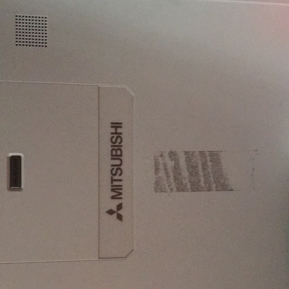 Mitsubishi Projector